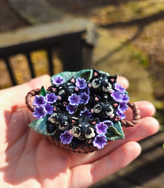 Flower Kitten Basket