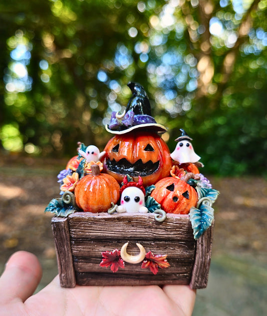 Pumpkin Party Box Figurine