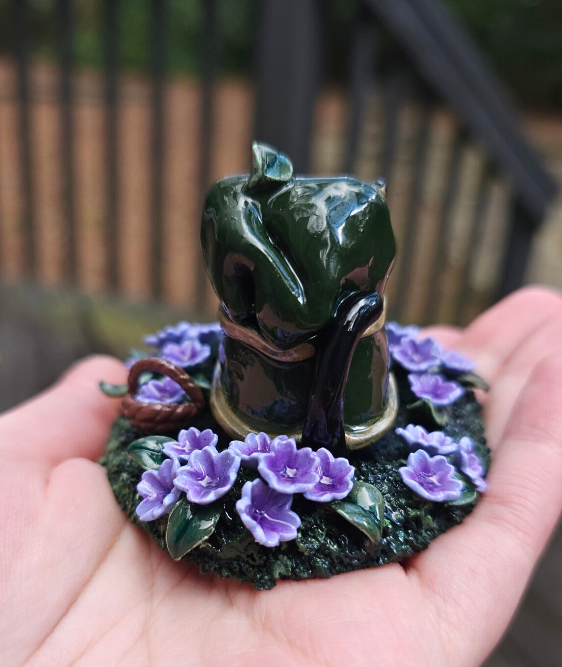 Green Cloak Garden Omen