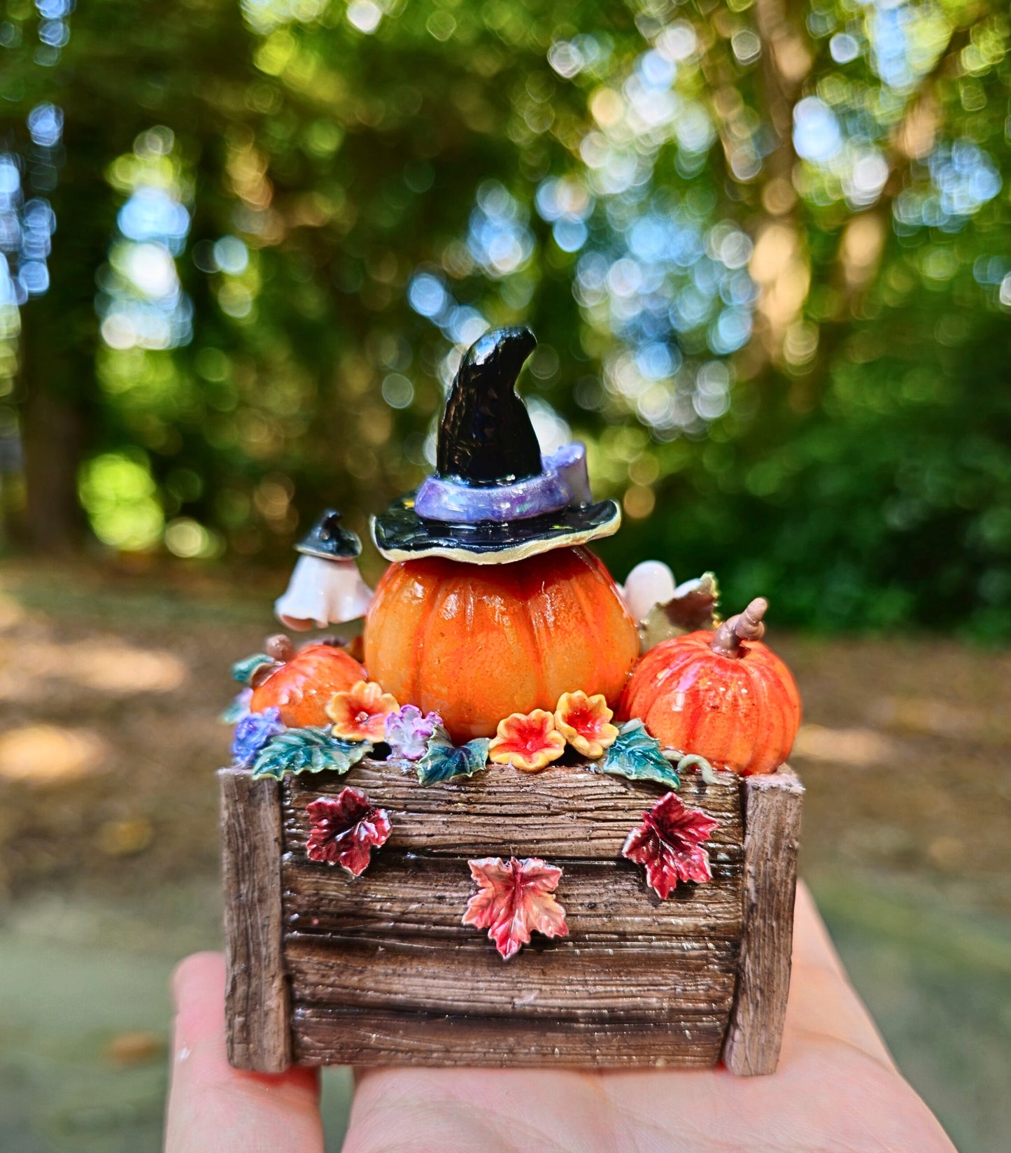 Pumpkin Party Box Figurine